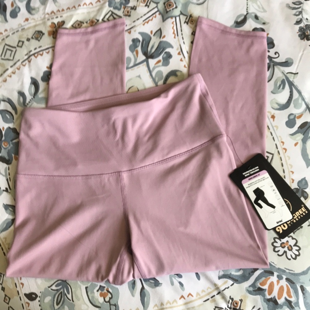 90 Degree Pink Capri Leggings; S